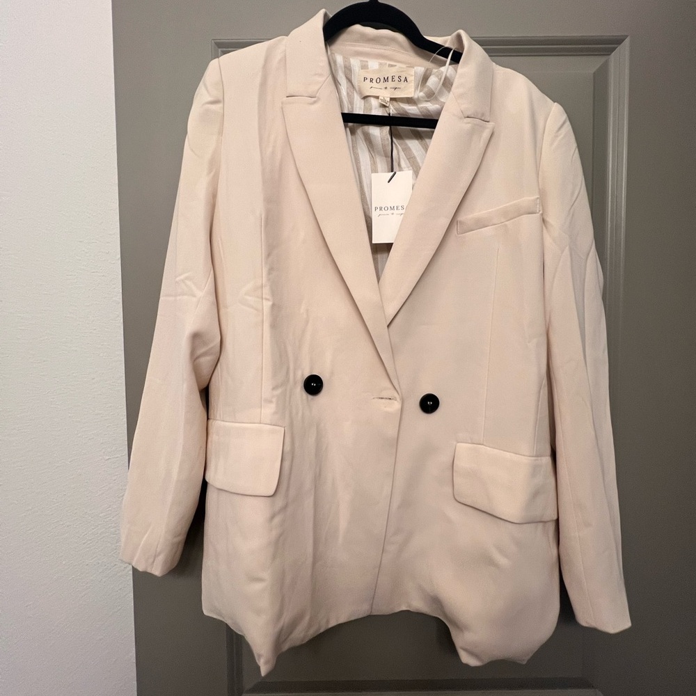 Promesa Women's Cream Blazer